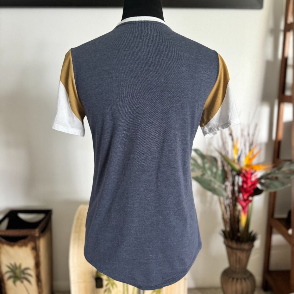 Nike MLB Genuine Merchandise Milwaukee Brewers Women's T-Shirt Small - Picture 3 of 5